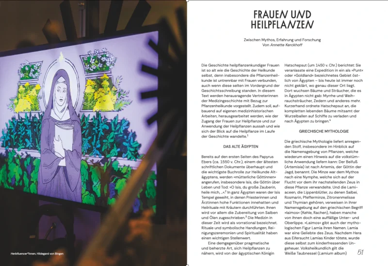 Chapter opening &raquo;Frauen und Heilpflanzen&laquo; by Annette Kerckhoff, with a photo of an exhibition projection on the left